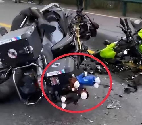 广东爆料摩托车撞车视频  第1张